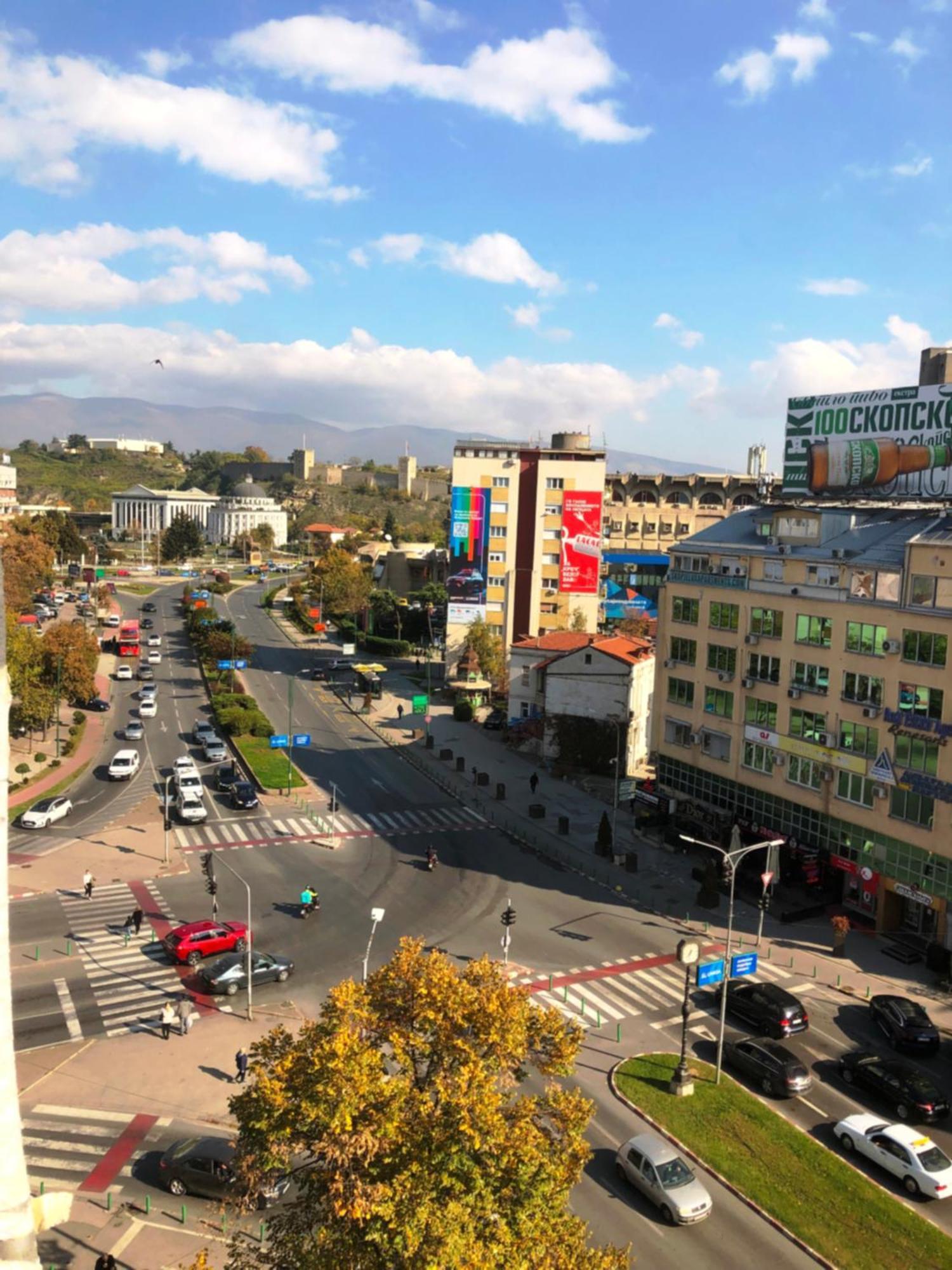 Hotel Room City Square With Great View No Parking Skopje Bagian luar foto