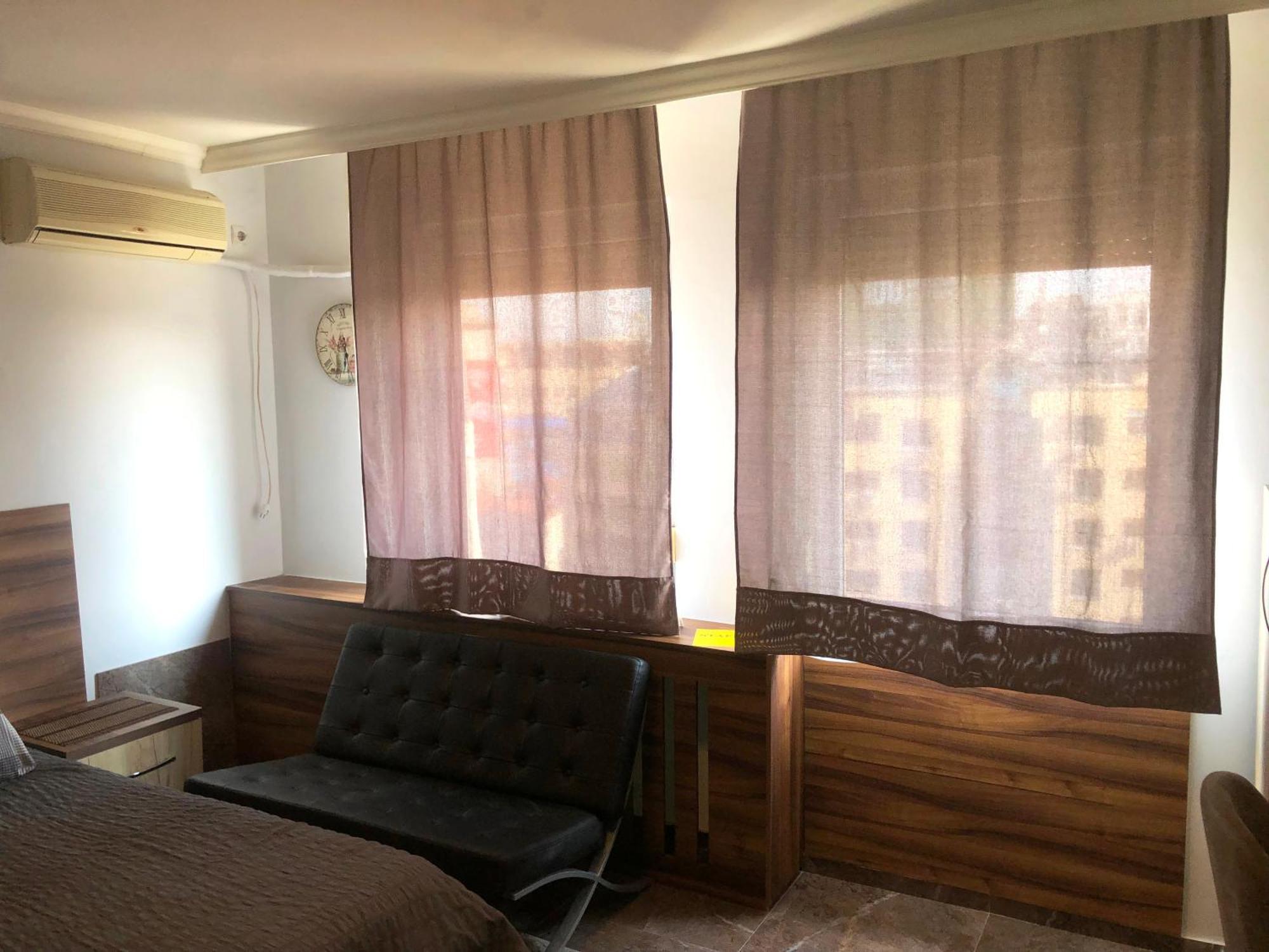 Hotel Room City Square With Great View No Parking Skopje Bagian luar foto