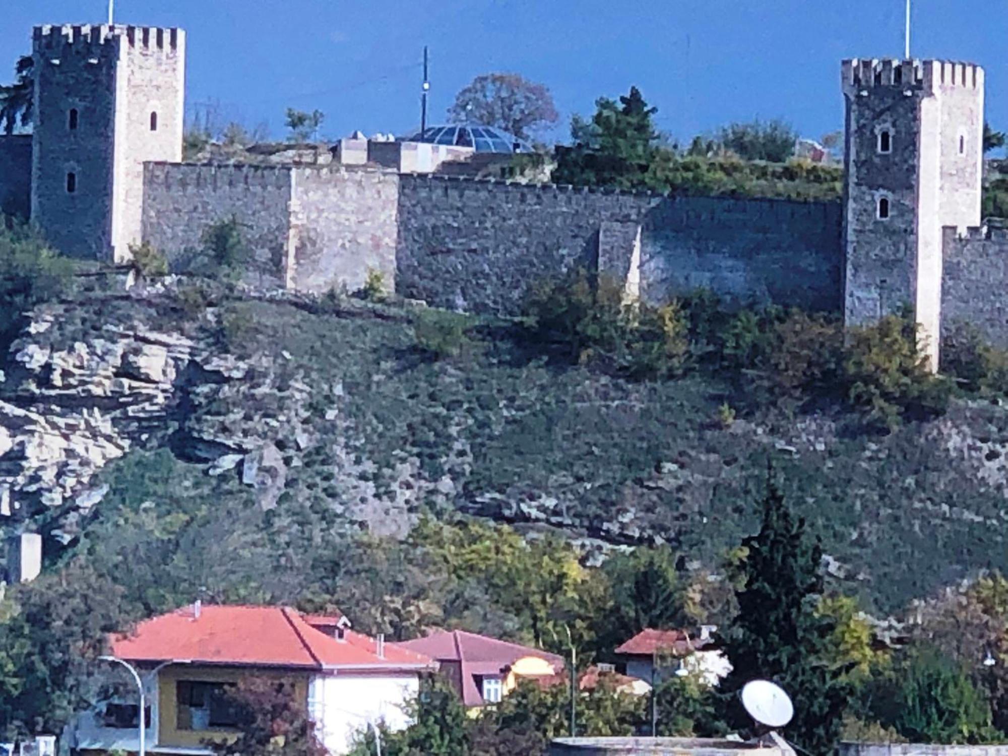 Hotel Room City Square With Great View No Parking Skopje Bagian luar foto